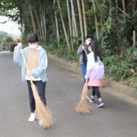 今日の朝のボランティア・委員会活動の様子です。