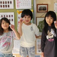 今日も缶バッジを…