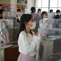 今日の学校の様子