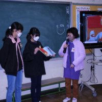 図書委員の読み聞かせ