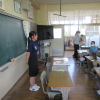 新しい先生がいらっしゃいました。