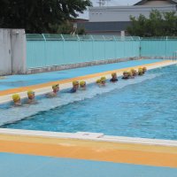 上山川小　今年度初プール