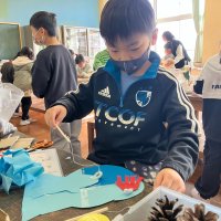 １年生　生活科　「木の実をつかったおもちゃをつくろう」