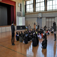 人権集会を行いました。
