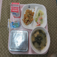 給食（２年生）