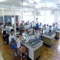 ２年生 家庭科調理実習 ～豚の生姜焼き＆ナムルに挑戦！～