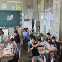 みんなで楽しくグループ給食